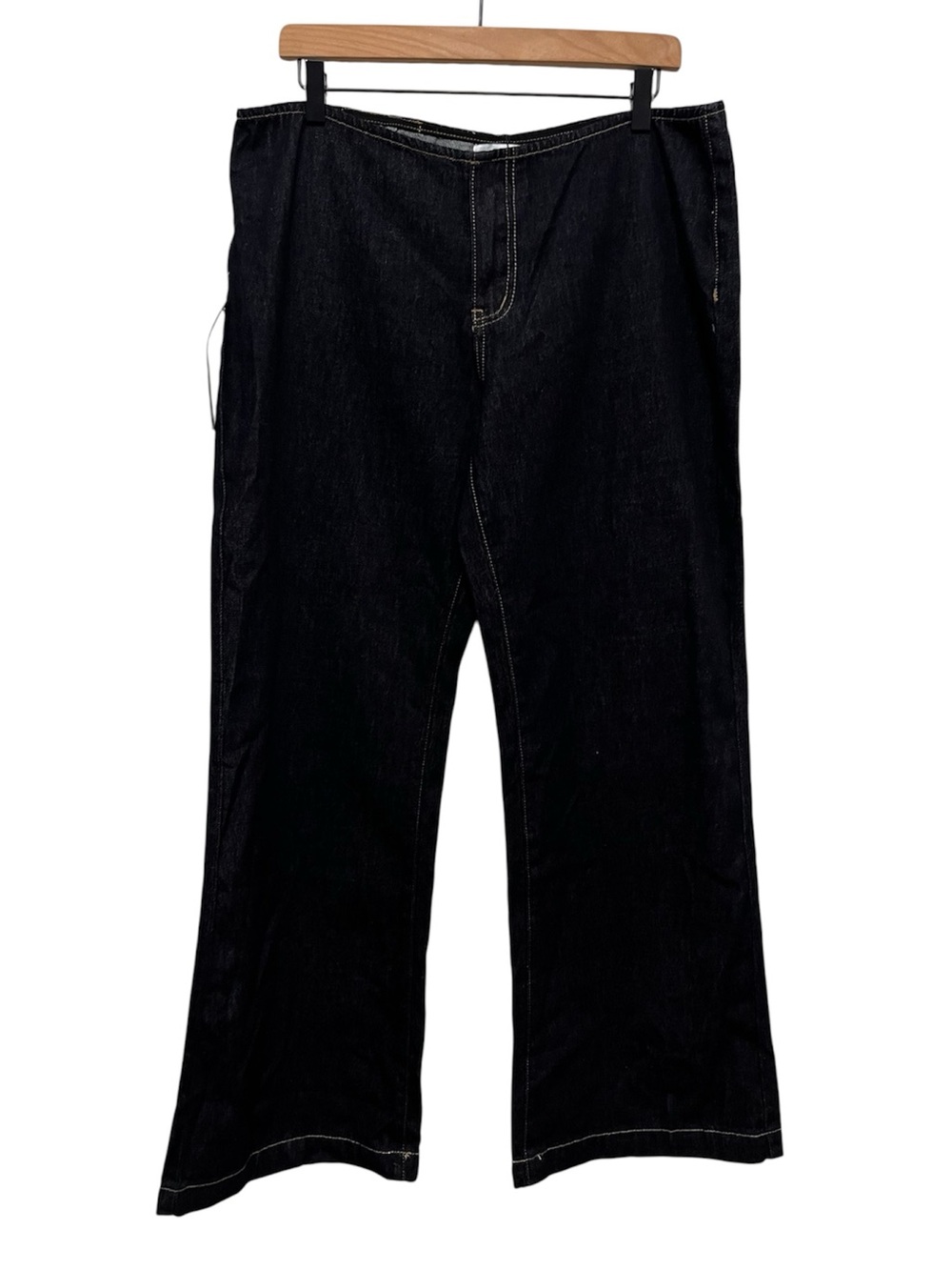 Princess Polly Black Low-Rise Straight Leg Jeans - Picture 2 of 14